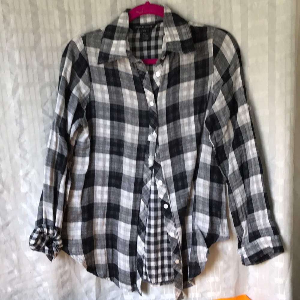 Urban behavior plaids shirt Sz M